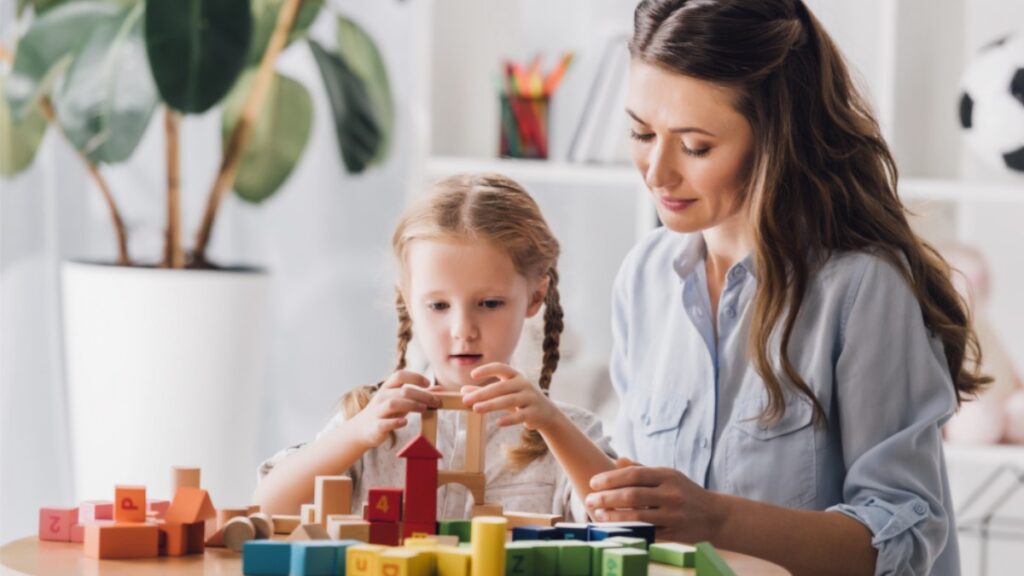 can autistic child go to normal school