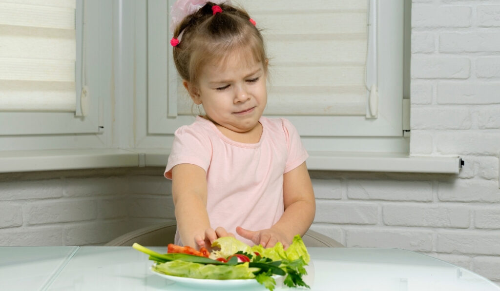 children with autism and food neophobia challenges