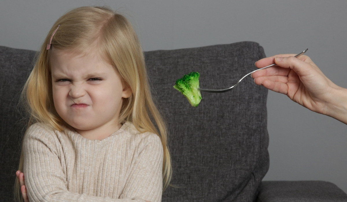 food refusal in autistic child